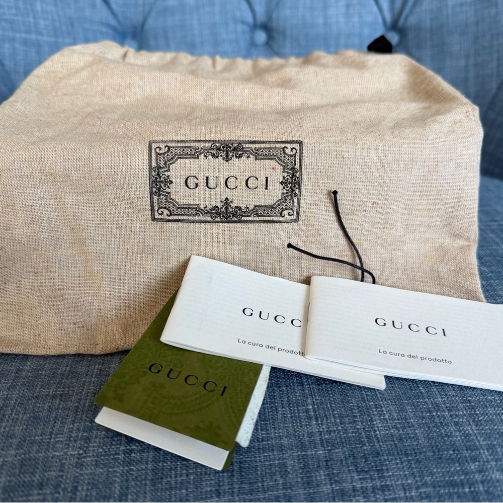 Gucci Black Leather Belt with Gold Double G Buckle and GG Canvas Interior - Picture 6 of 6